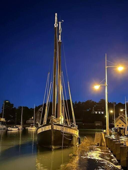 Lumineux En Bord De